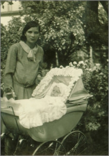 Maria Janicka z dzieckiem