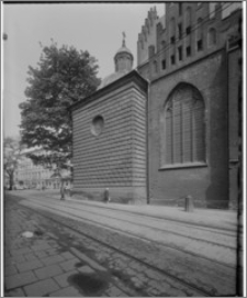 Kraków. Kościół dominikanów Św. Trójcy. Kaplica Lubomirskich-widok z zewnątrz