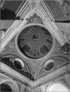 Kraków. Kościół dominikanów Św. Trójcy. Kaplica Lubomirskich. Wnętrze-widok na kopułę od wewnątrz