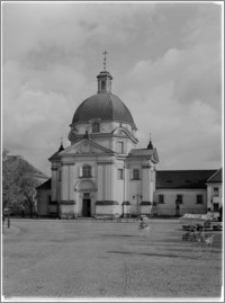 Warszawa. Kościół Sakramentek pw. Św. Kazimierza - elewacja zachodnia