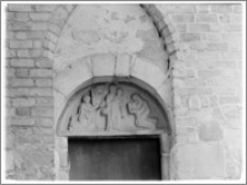 Strzelno. Bazylika św. Trójcy i Najświętszej Marii Panny. Portal elewacji południowej