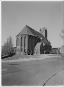 Szczecin. Katedra [ob. Bazylika archikatedralna św. Jakuba]. Widok od strony północno-wschodniej