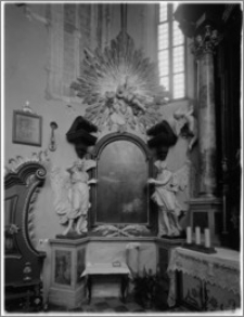 Stary Sącz. Kościół klarysek św. Trójcy i św. Klary. Wnętrze. Ołtarz boczny z obrazem „Św. Antoni”