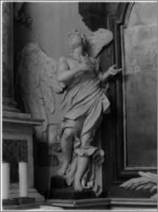 Stary Sącz. Kościół klarysek św. Trójcy i św. Klary. Wnętrze. Figura anioła z bocznego ołtarza