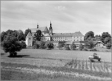 Leżajsk. Klasztor Bernardynów. Widok od strony południowej