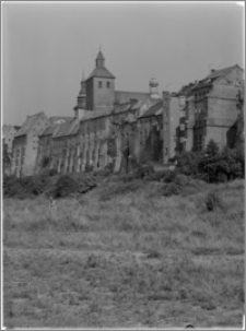 Grudziądz. Panorama miasta. Spichrze nad Wisłą