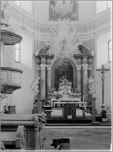 Podhrodní Lhota (Morawy, Czechy). Kościół parafialny. Wnętrze-ołtarz główny autorstwa Baltazara Fontany (?)