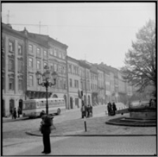 Lwów (Ukraina). Elewacja kamienicy przy ul. Rynek