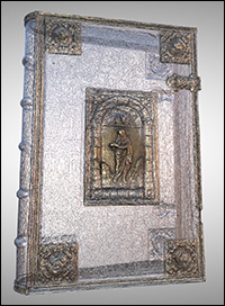 Srebrna oprawa z kolekcji Albrechta Hohenzollerna i jego żony Anny Marii - Ob.6.III.705