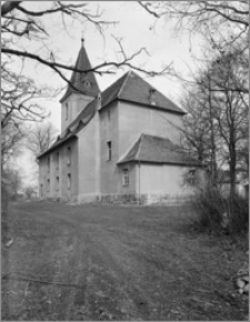 Włóki (pow. bydgoski). Kościół Matki Bożej Królowej Polski. Widok od południowego-wschodu