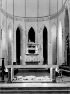 Gniezno. Katedra pw. Wniebowzięcia Najświętszej Maryi Panny – ołtarz 